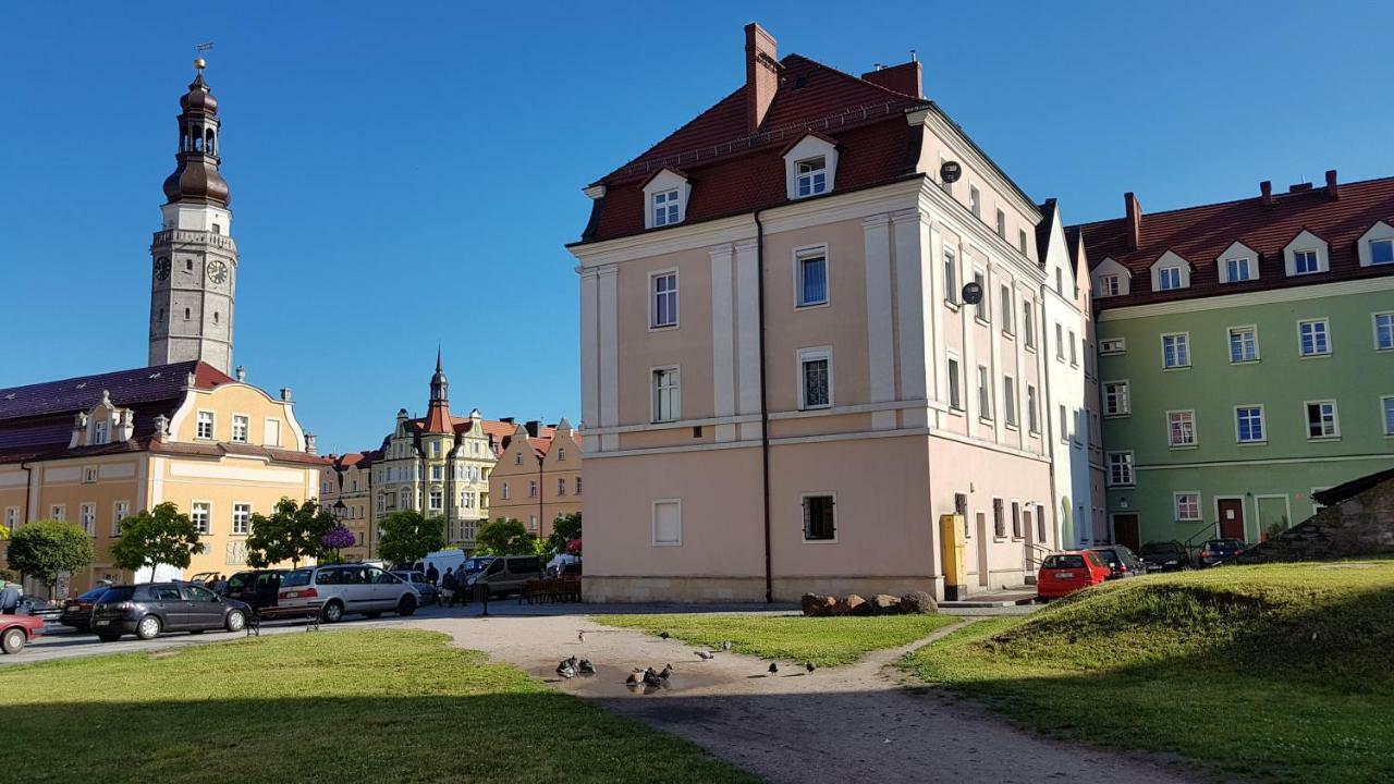 Apartament W Rynku For You Болеславец Екстериор снимка